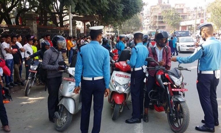 काठमाडौं उपत्यकामा एकैदिन ४ हजार ११ जना सवारी चालकमाथि कारवाही