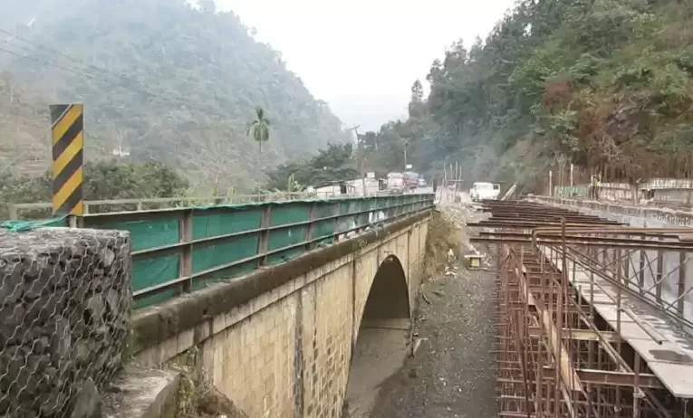 विस्फोटक पदार्थ ल्याउन नसक्दा नारायणगढ–मुग्लिन सडकखण्डको पुल बन्न सकेन