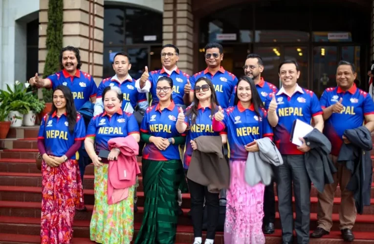 नेपाली क्रिकेट टोलीको जर्सी लगाएर संसद पुगे सांसदहरु